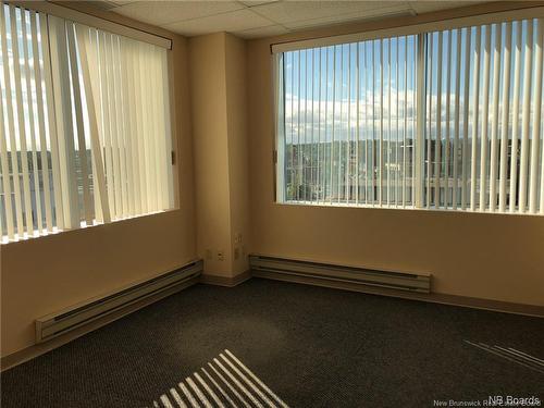 275 Main St, Bathurst, NB 