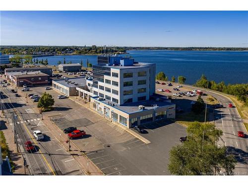 275 Main St, Bathurst, NB 