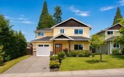 3007 Keystone Dr Duncan, BC V9L 0E1