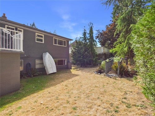 3624 Uplands Dr, Nanaimo, BC 