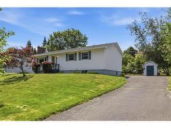44 Tulip ST  Fredericton, NB E3C 1L6