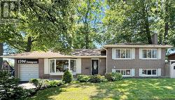 1594 SUNNYCOVE DRIVE  Mississauga, ON L4X 1B5