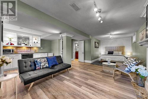 1594 Sunnycove Drive, Mississauga, ON 