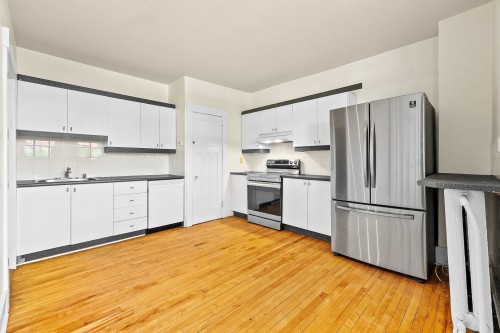 Cuisine - 3423 Av. Walkley, Montréal (Côte-Des-Neiges/Notre-Dame-De-Grâce), QC - Indoor Photo Showing Kitchen