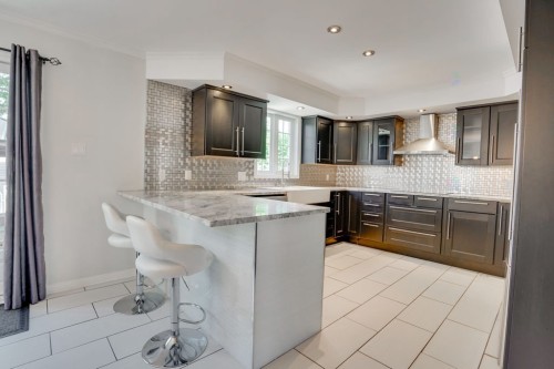 Cuisine - 11 Rue De L'Orbite, Gatineau (Hull), QC - Indoor Photo Showing Kitchen With Upgraded Kitchen