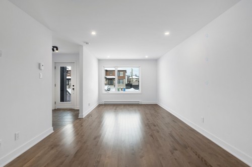 Living Room - 28 Rue De La Tourterelle, Brownsburg-Chatham, QC 