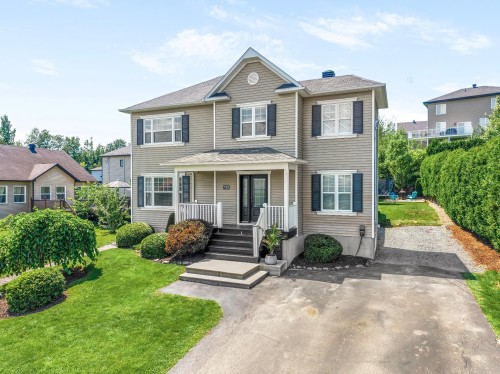 730 Rue de Châteaufort  Sherbrooke (Brompton/Rock Forest/Saint-Élie/Deauville), QC J1N 0V9