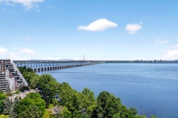 Vue sur l'eau - 