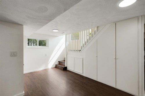 3967 Rainbow St, Saanich, BC 