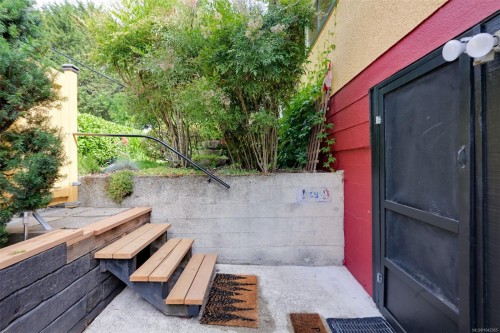 3967 Rainbow St, Saanich, BC 