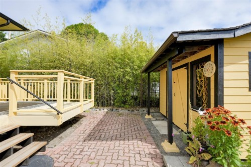 3967 Rainbow St, Saanich, BC 