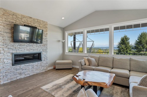 721 Timberline Dr, Campbell River, BC 