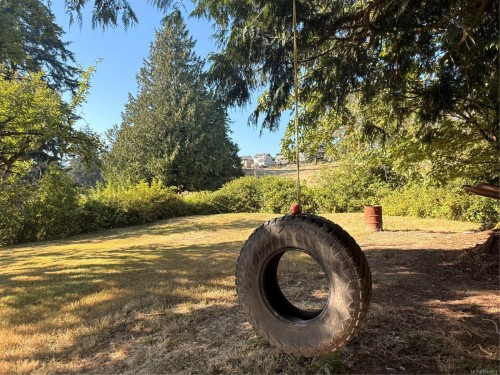 948 Latoria Rd, Langford, BC 
