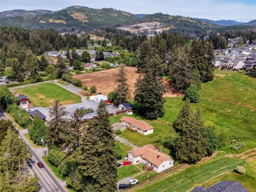 948 Latoria Rd, Langford, BC 