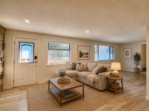 948 Latoria Rd, Langford, BC 