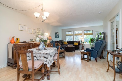 #302-2311 Mills Rd, Sidney, BC - Indoor