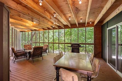 2 Hazel Ave, Matlock, MB 