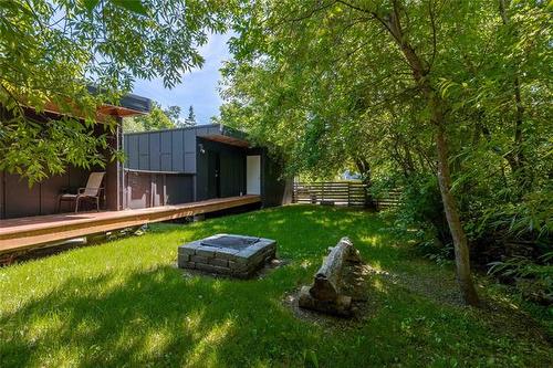 2 Hazel Ave, Matlock, MB 