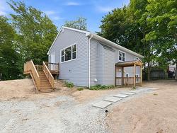 1A & 1B Auburn Avenue  Halifax, NS B3R 1K3