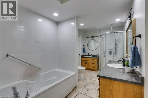 4542 Avenue Road, London, ON 