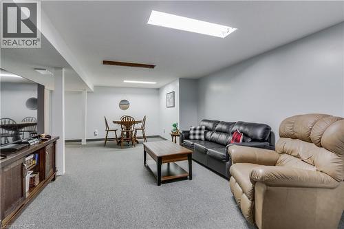 4542 Avenue Road, London, ON - Indoor