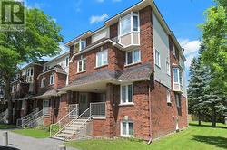 362 BRISTON PRIVATE  Ottawa, ON K1G 5R2