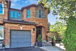63 MISTLEFLOWER COURT Richmond Hill, ON L4E 3T9