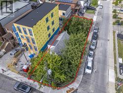 48 ENNERDALE ROAD Toronto, ON M6E 4C3