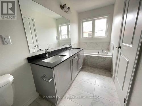 33 Macpherson Street, Whitby, ON 