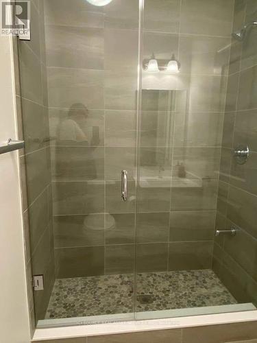 33 Macpherson Street, Whitby, ON 