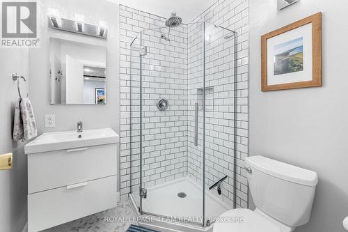2296 Kay Street, Ottawa, ON 