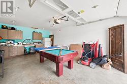 Garage - 
