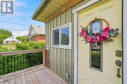 Font Porch - 
