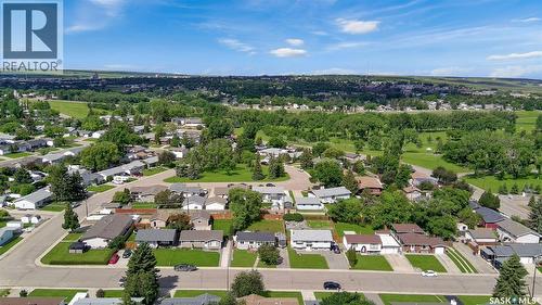 10 Macdonald Crescent, Swift Current, SK 