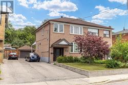 27 DALRYMPLE DRIVE  Toronto, ON M6N 4S2