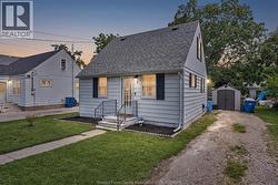 9 CATHCART Tilbury, ON N0P 2L0