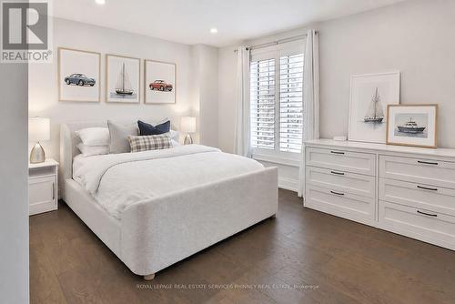 6 Iroquois Avenue, Mississauga, ON 