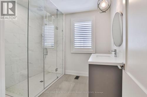 6 Iroquois Avenue, Mississauga, ON 