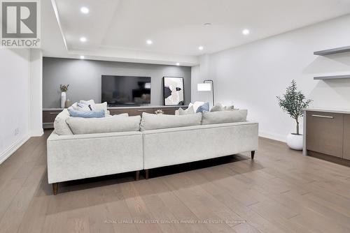 6 Iroquois Avenue, Mississauga, ON 
