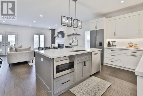 6 Iroquois Avenue, Mississauga, ON 