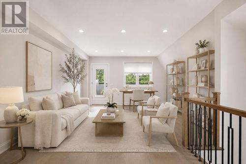 6 Iroquois Avenue, Mississauga, ON - Indoor Photo Showing Living Room