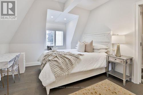 6 Iroquois Avenue, Mississauga, ON - Indoor Photo Showing Bedroom