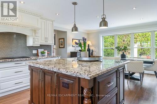 996 Cresthampton Lane, Mississauga, ON 