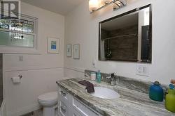 Main Bathroom - 