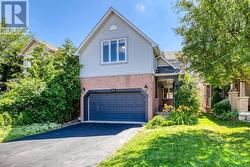 6121 LEESIDE CRESCENT  Mississauga, ON L5M 5K7