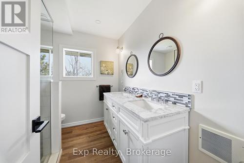 1852 Stockdale Road, Quinte West (Murray Ward), ON - Indoor Photo Showing Bathroom