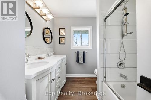 1852 Stockdale Road, Quinte West (Murray Ward), ON - Indoor Photo Showing Bathroom
