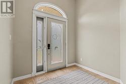 Light and bright front foyer - 