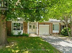 40 - 24 GRAND CEDAR COURT Ottawa, ON K2S 1C8