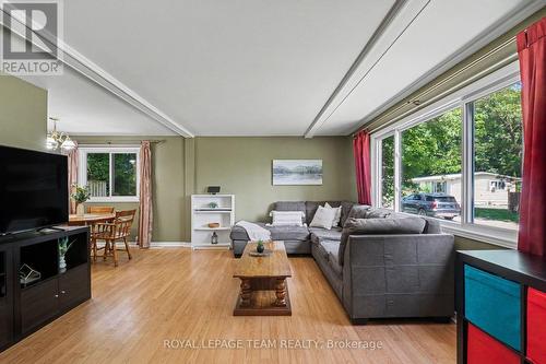 17 Cassell Lane, Rideau Lakes, ON 